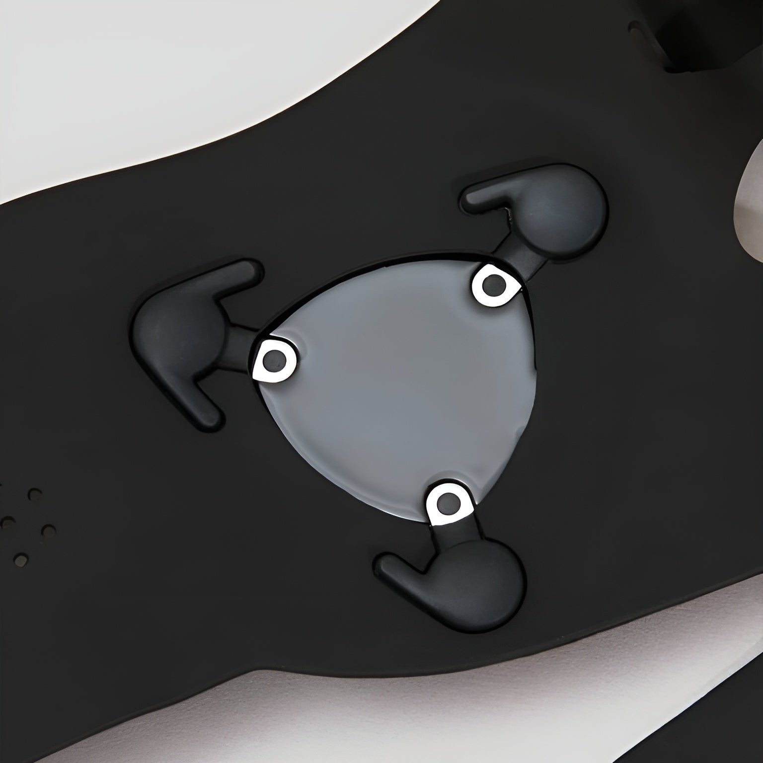 REVYLIFT™ PRO-GRADE EMS MASK